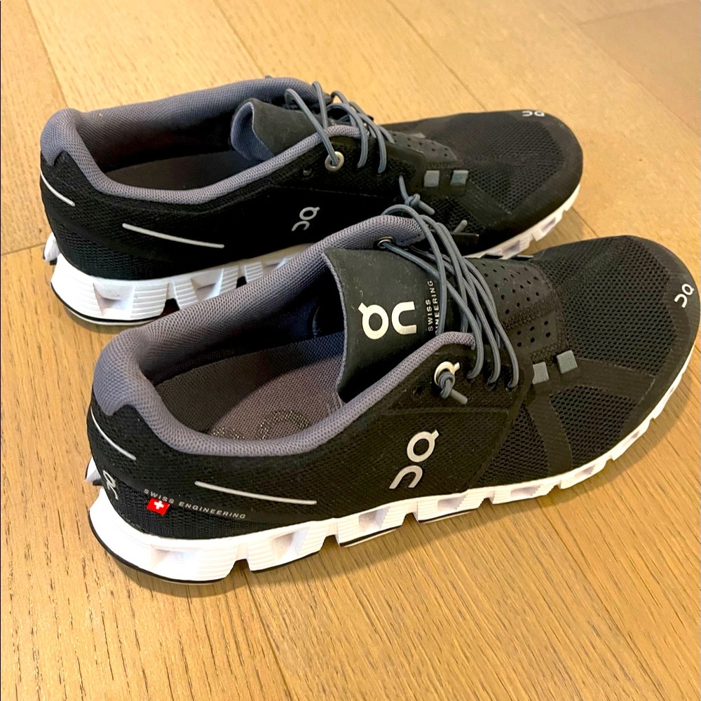 On Cloud Black Sneakers